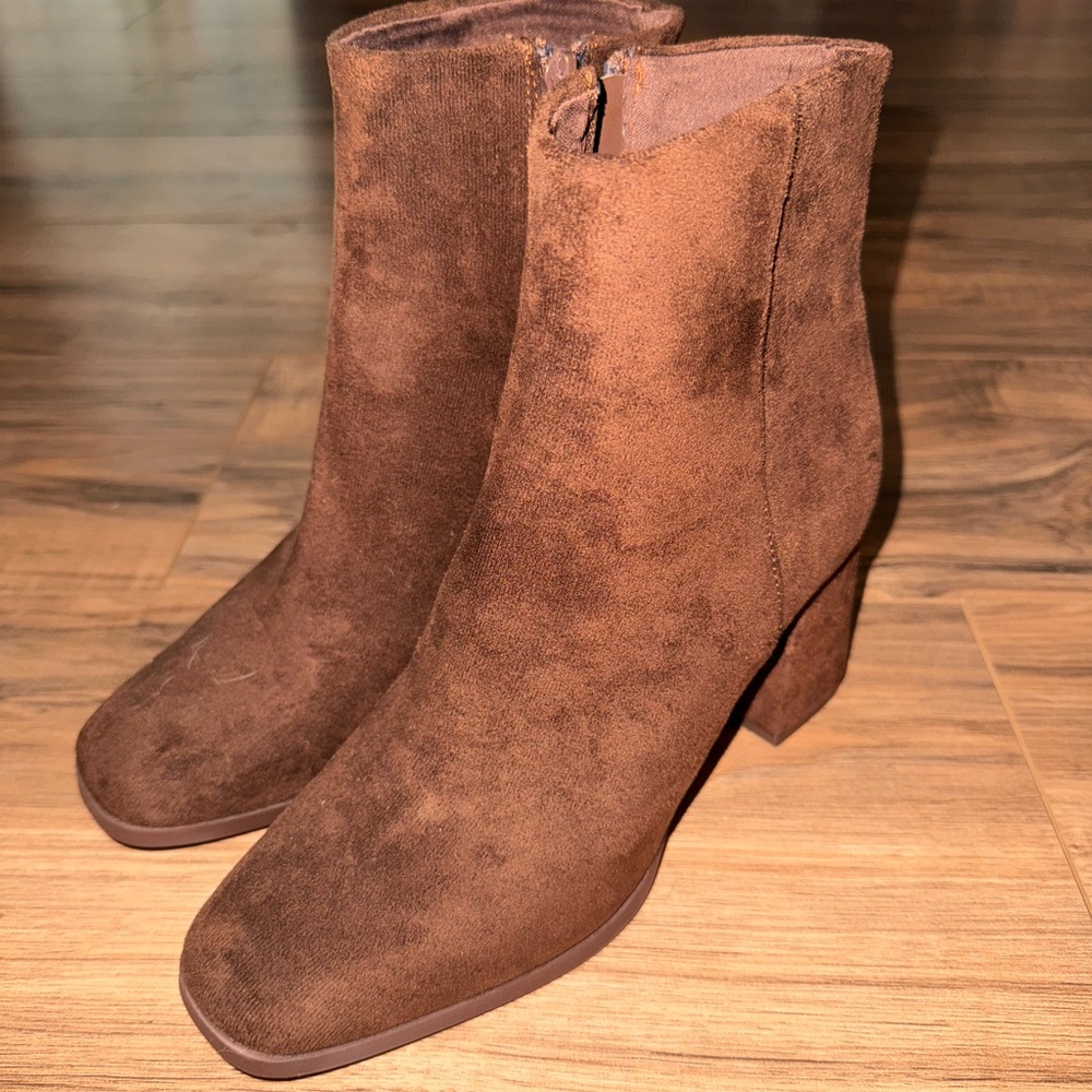 Women’s Brown Suede Ankle Boots